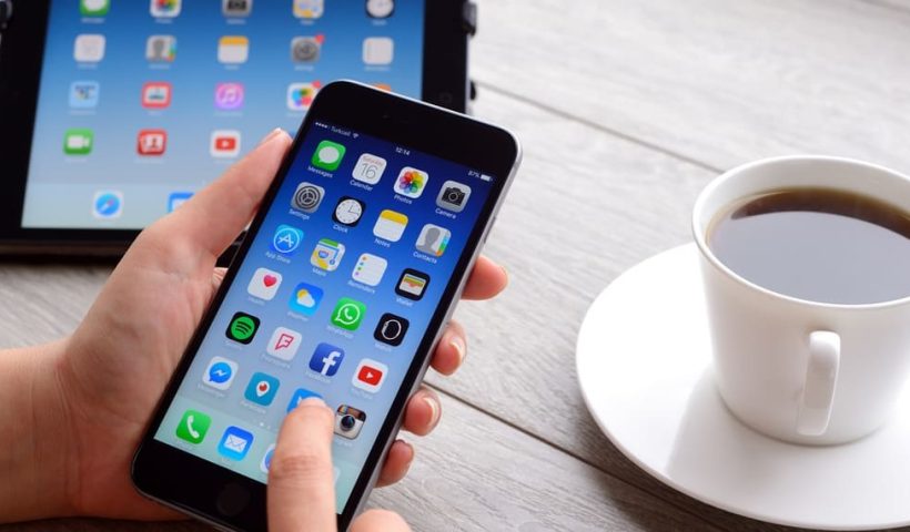 Users Can Interact With Facebook Applications