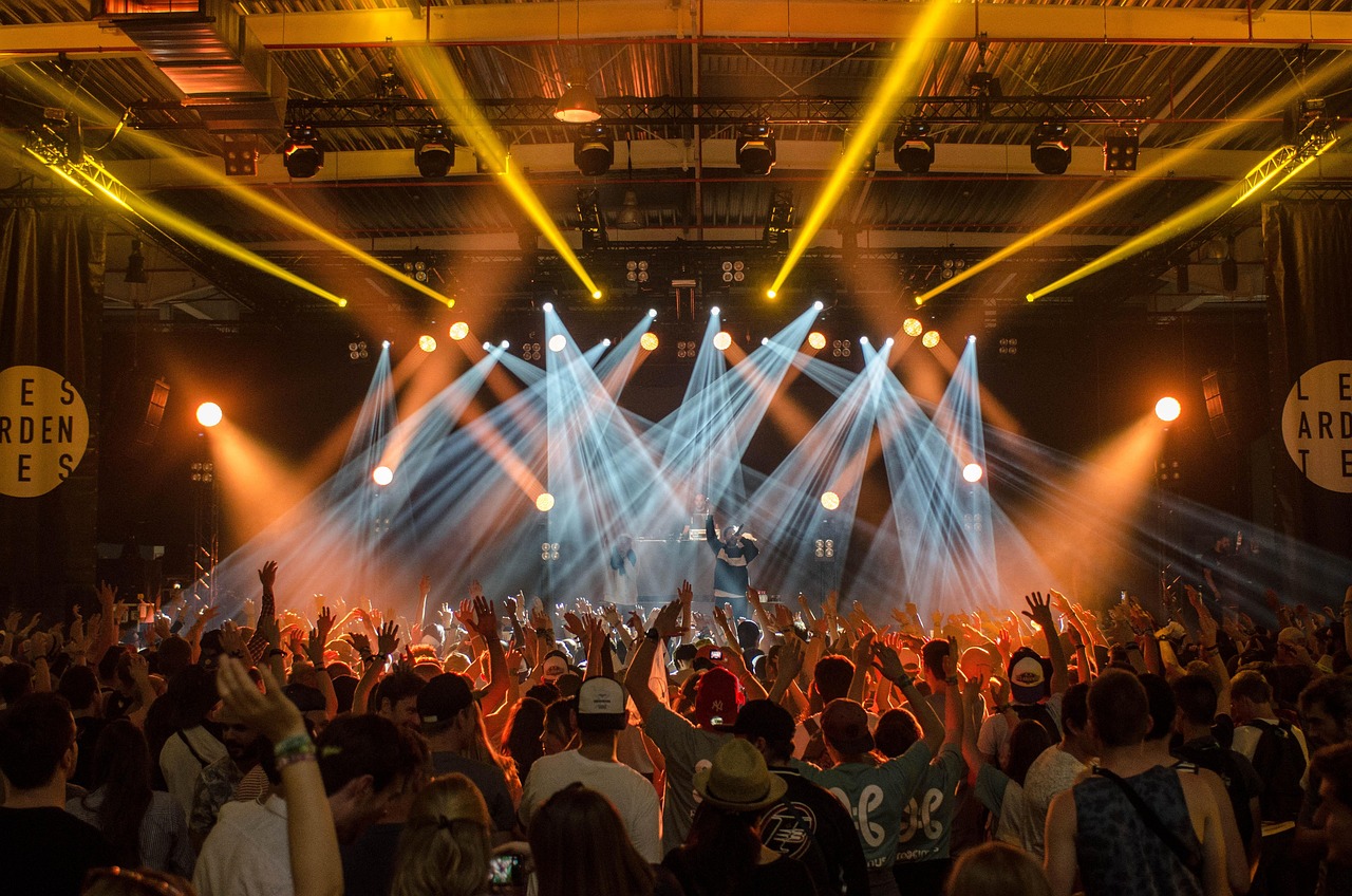 Audience, band, concert — Why a Casino Guarantee is Essential for Safe Gambling